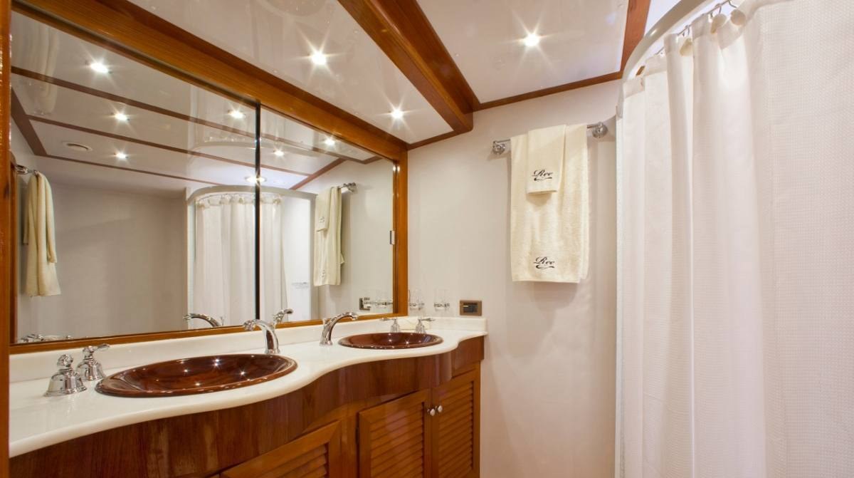 REE yacht charter 5