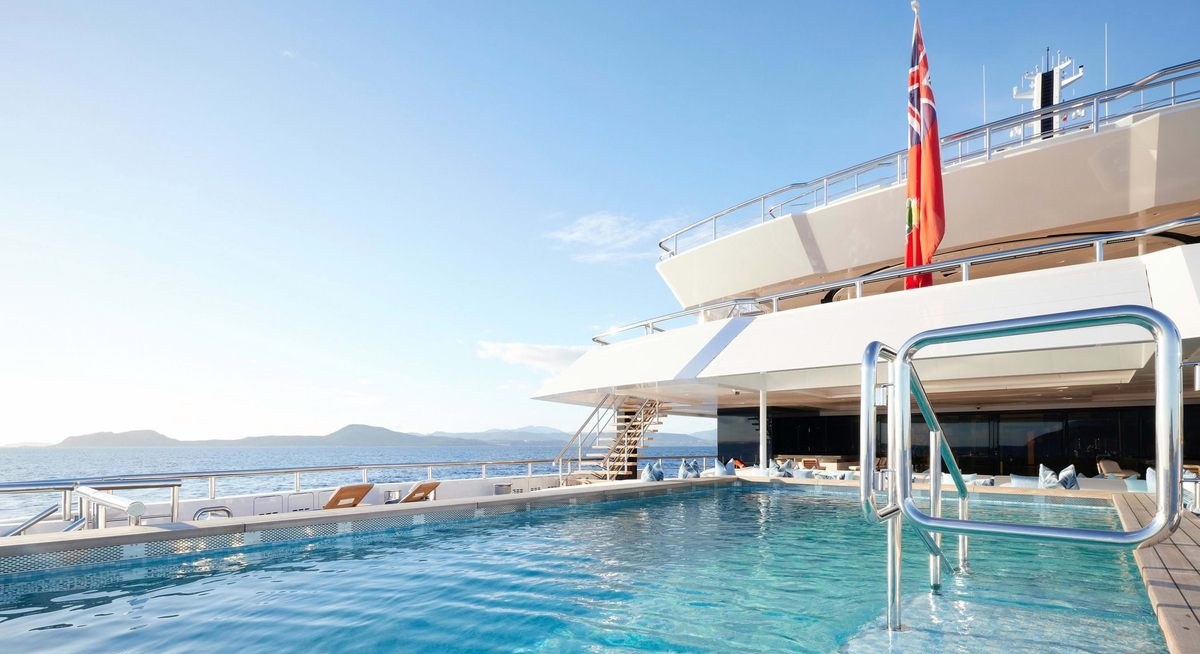 RENAISSANCE yacht charter 4