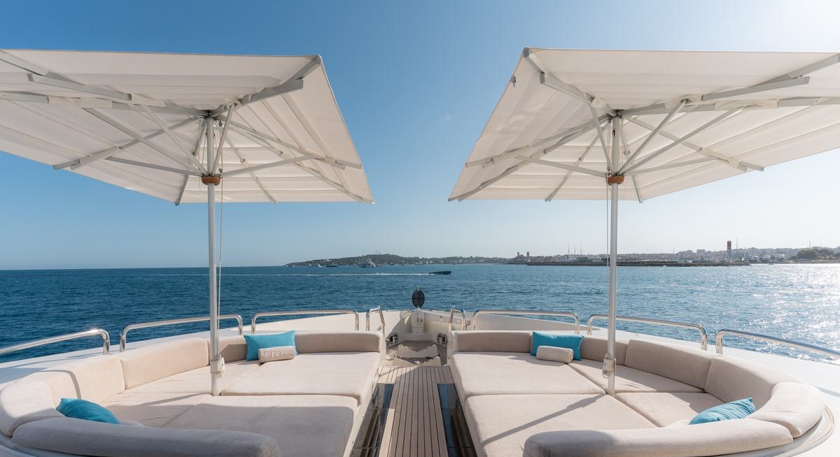 RENEGADE yacht charter 2