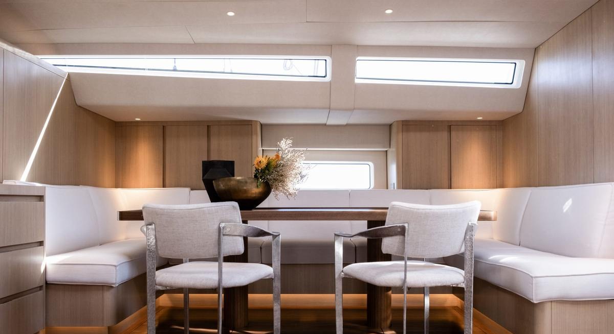 RESILIENT 4 yacht charter 5