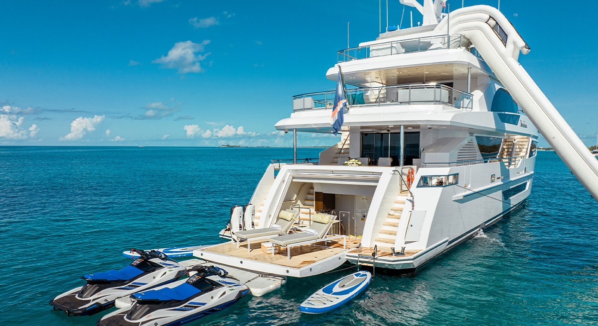 ROMEO FOXTROT yacht charter 4
