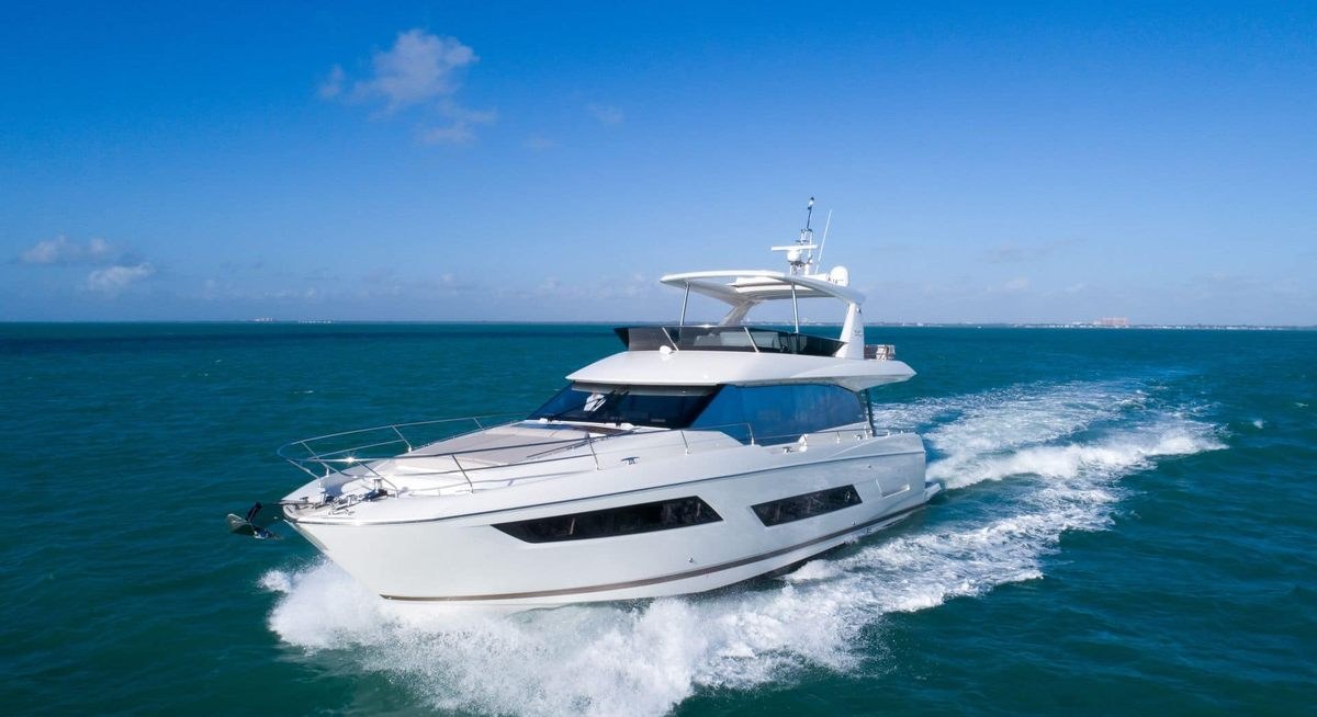 ROMY ONE yacht charter 2