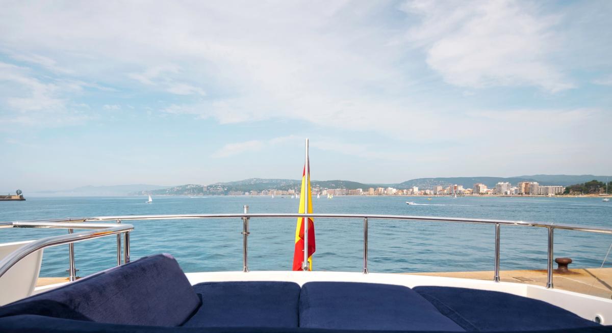 ROSIQUE yacht charter 4