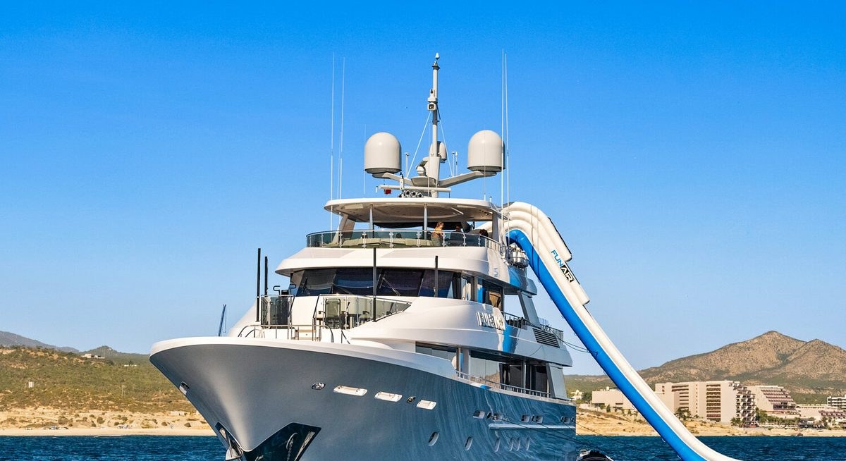 RULE NO.1 yacht charter 1