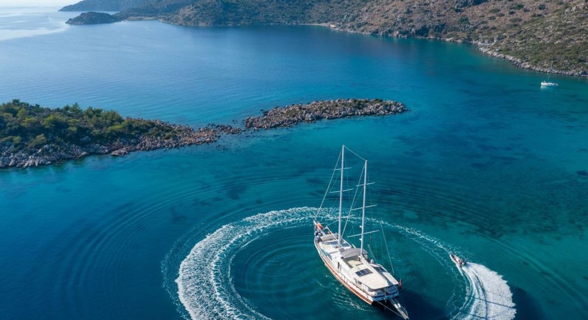 S. NUR TAYLAN yacht charter 3