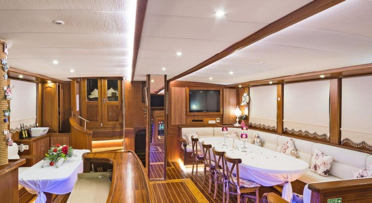 S. NUR TAYLAN yacht charter 1