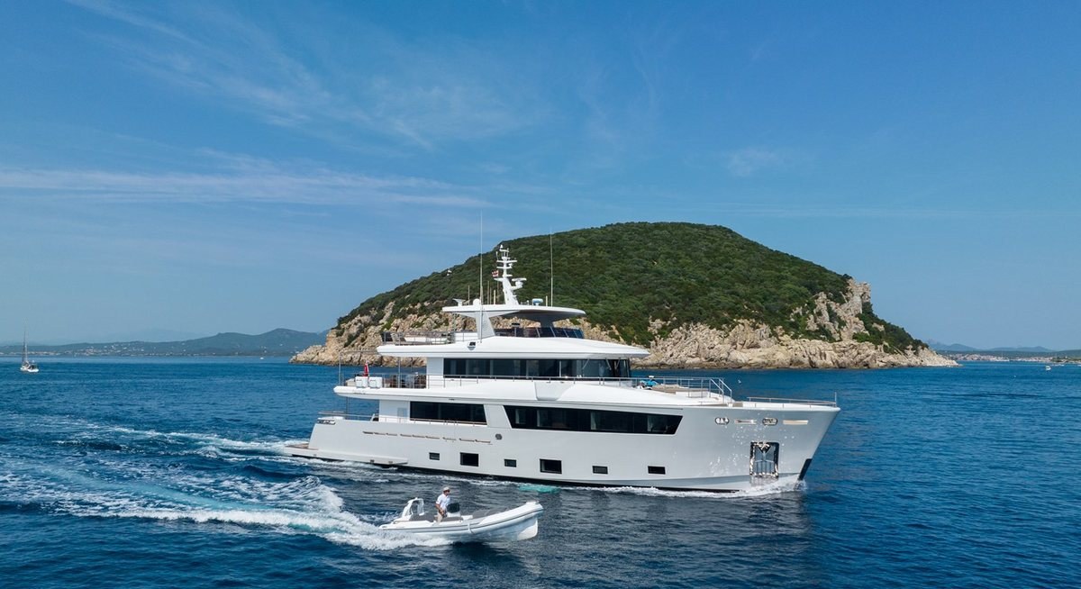 SABAI YACHT CHARTER yacht charter