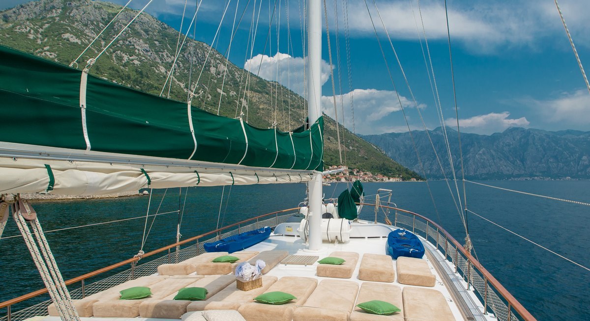 SADRI USTA 1 yacht charter 3