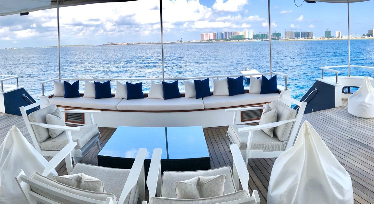 SAFIRA yacht charter 3