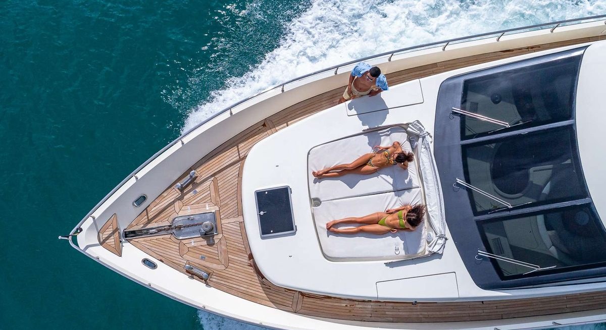 SALT SHAKER yacht charter 2