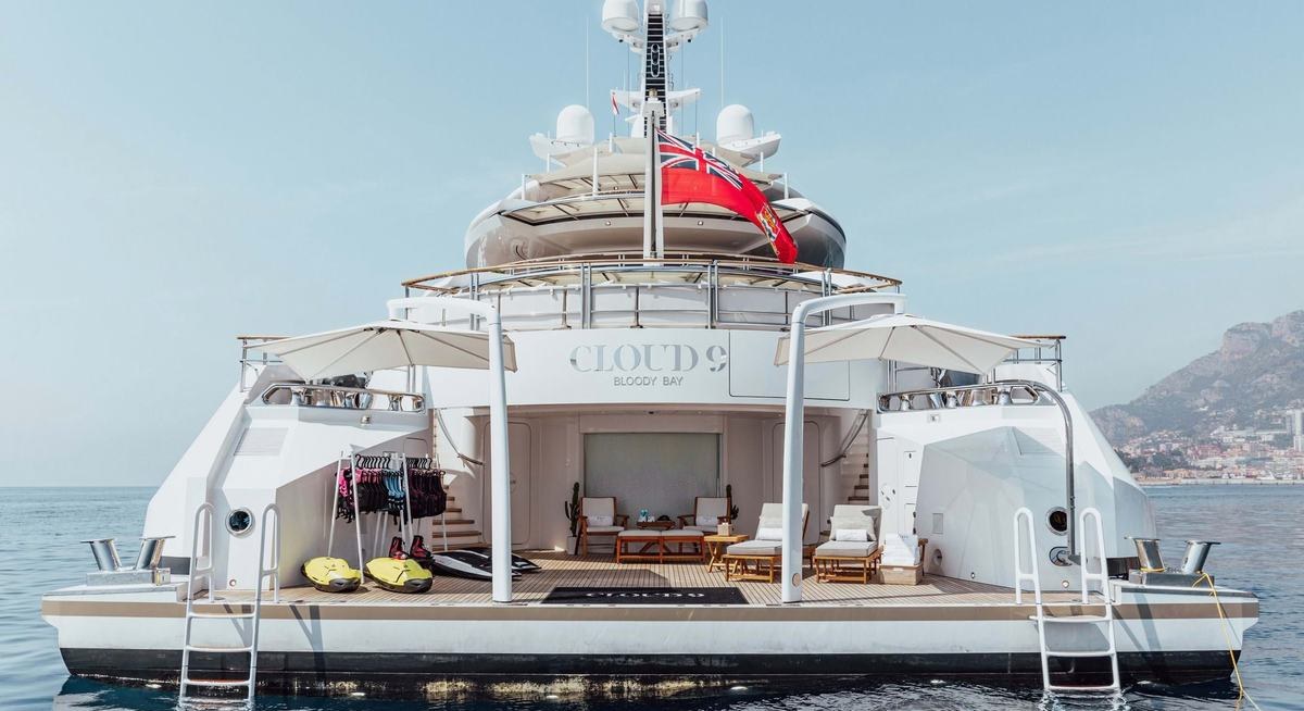 SAMSARA yacht charter 5