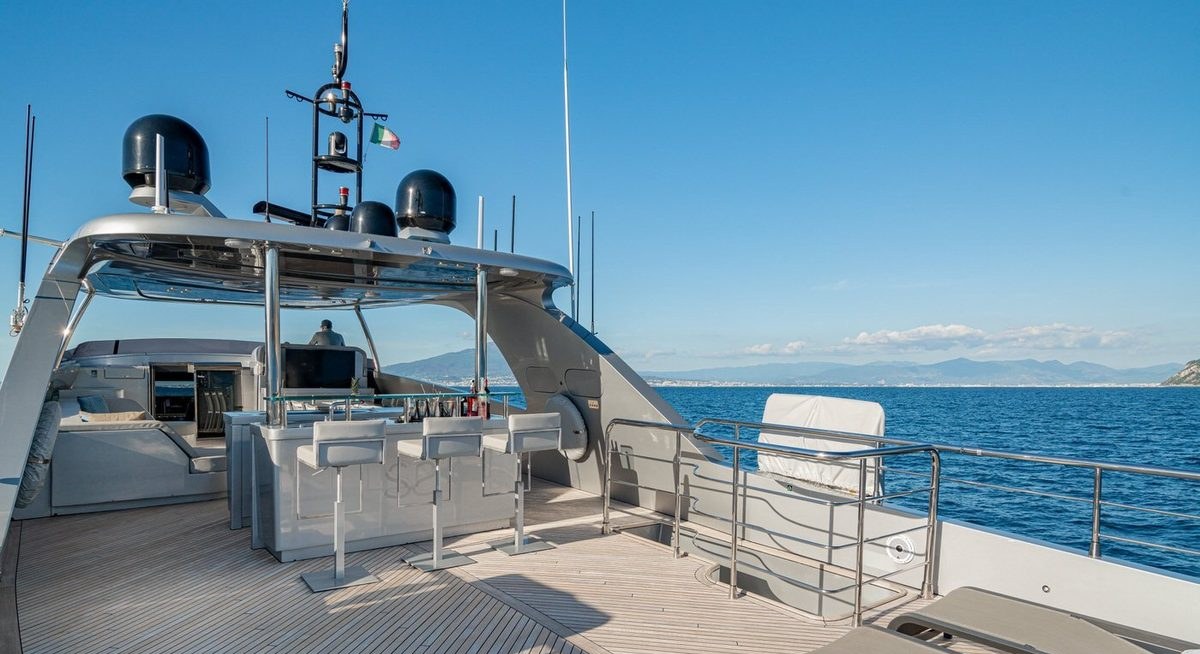 SANDS yacht charter 3