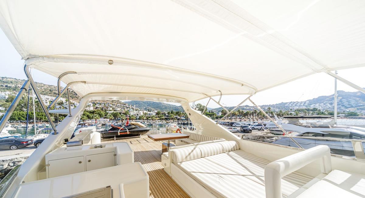 SANREF yacht charter 3