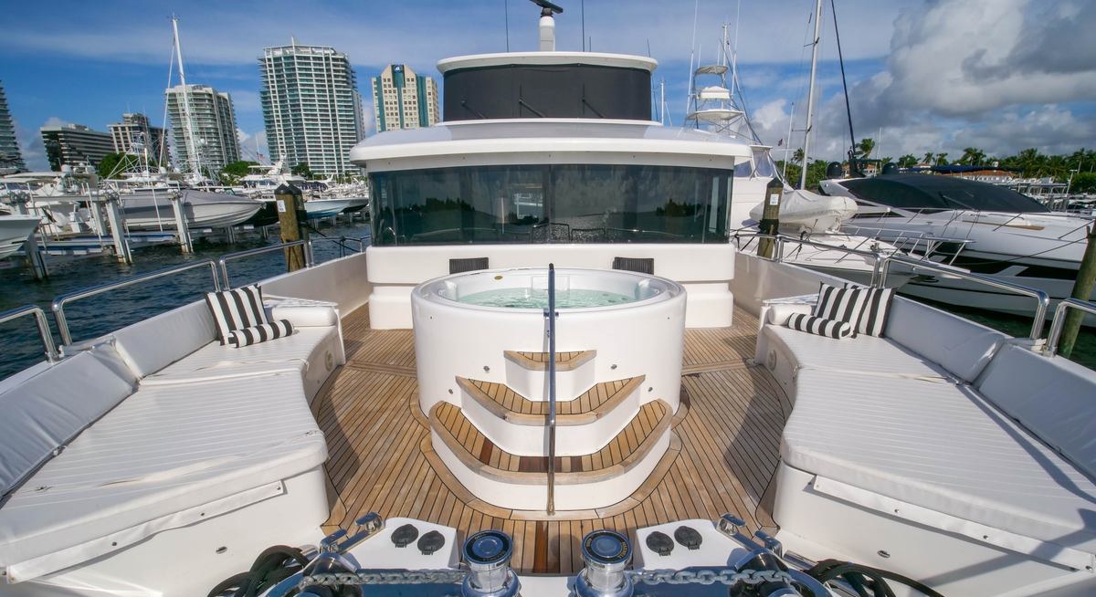 SANS SOUCI V yacht charter 2