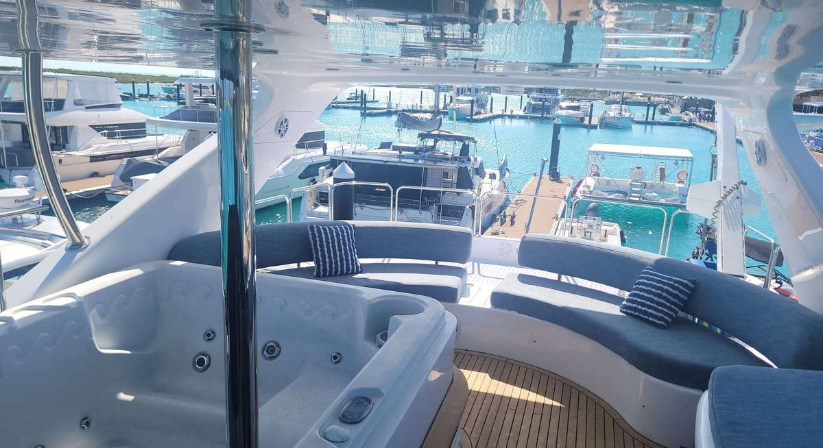 SAPHIRE BLUE yacht NOT for charter* yacht charter 3