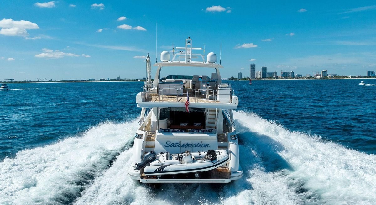 SATISFACTION yacht charter 5