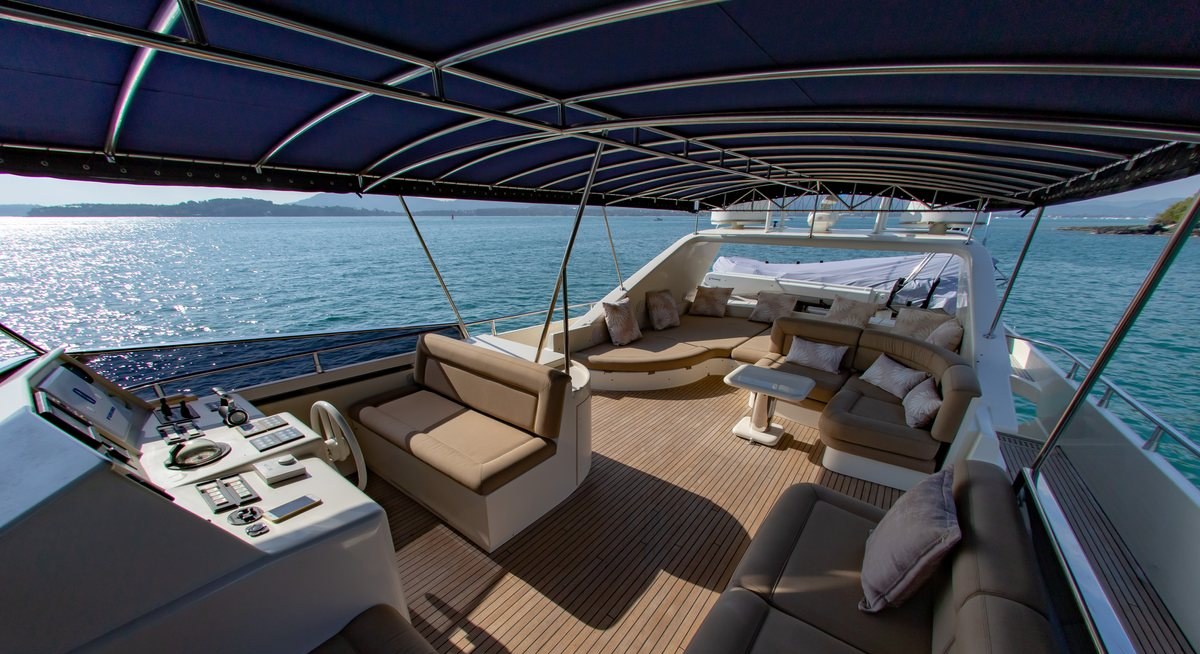 SAY YES yacht charter 2