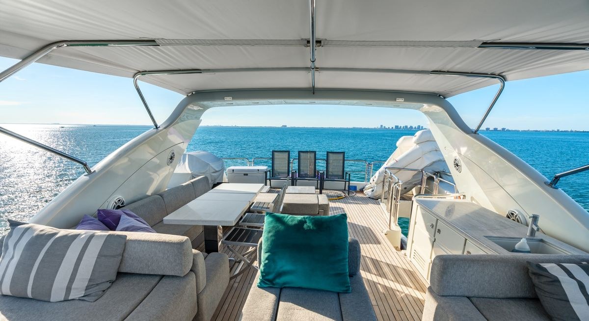 SCARLET yacht charter 3