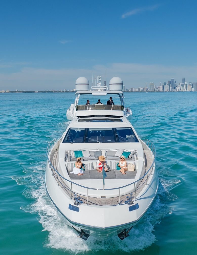 SCARLET yacht charter 2