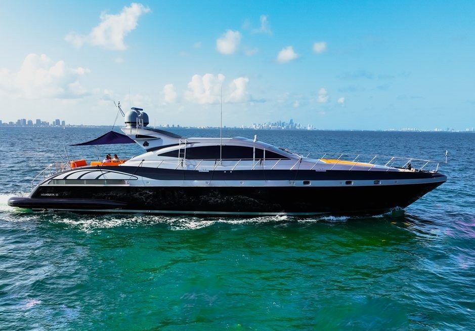 SCRATCH yacht charter 5