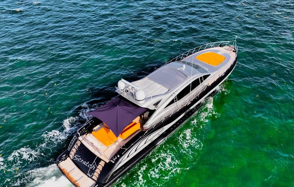 SCRATCH yacht charter 2