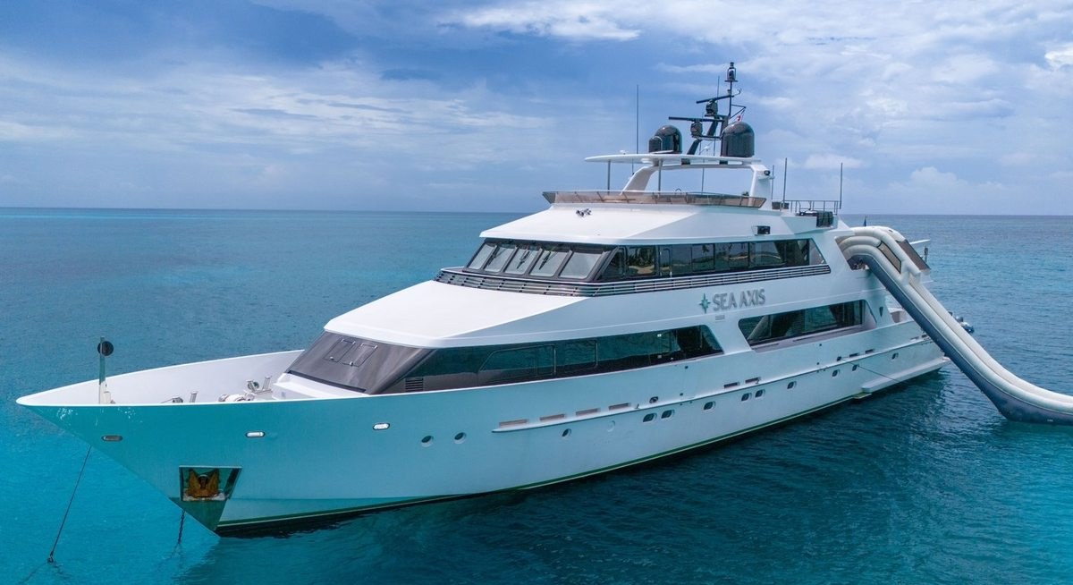 SEA AXIS yacht charter 1