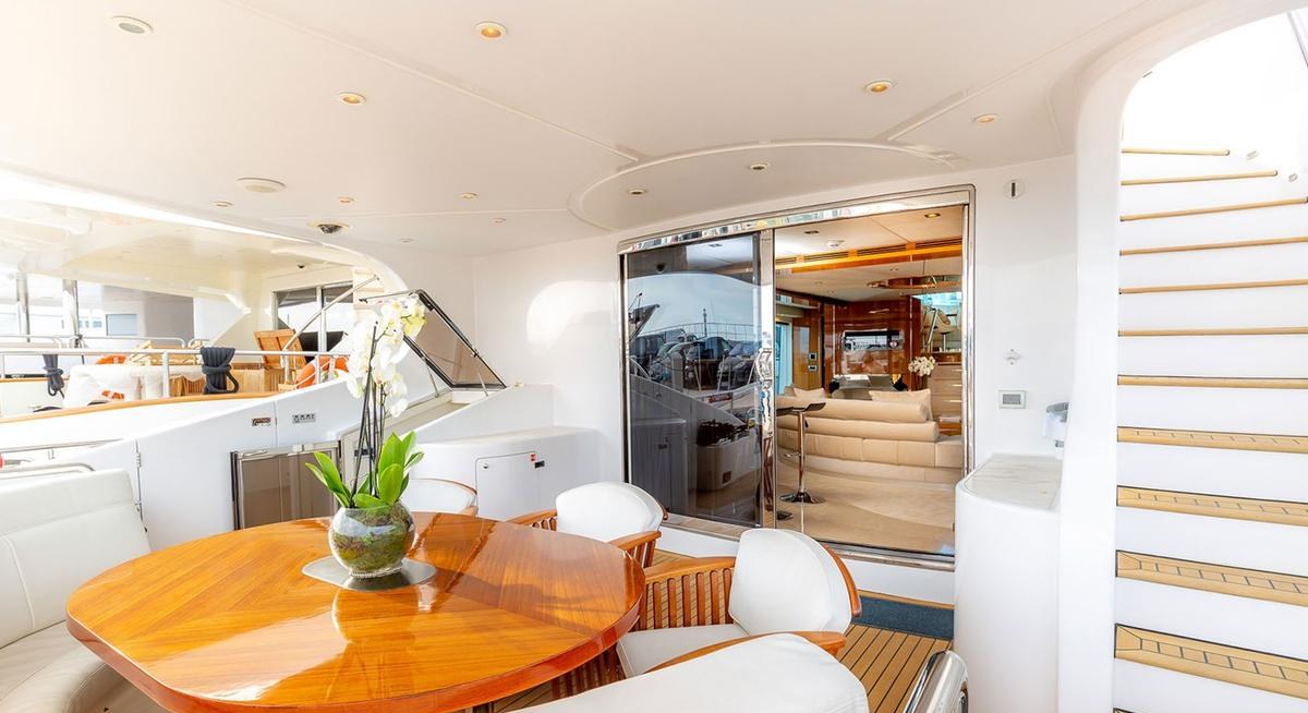 SEA BREEZE ONE yacht charter 3