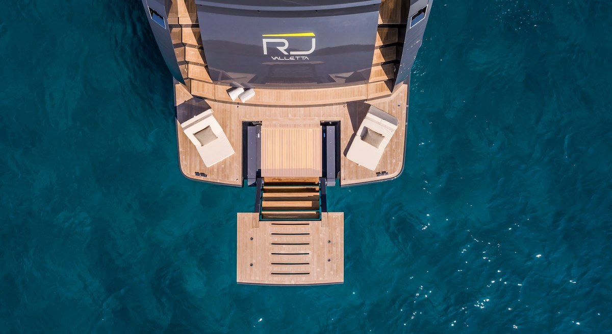 SEA CORAL II yacht charter 5