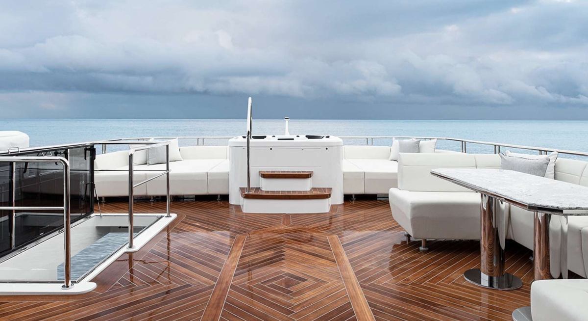 SEA EO yacht charter 3