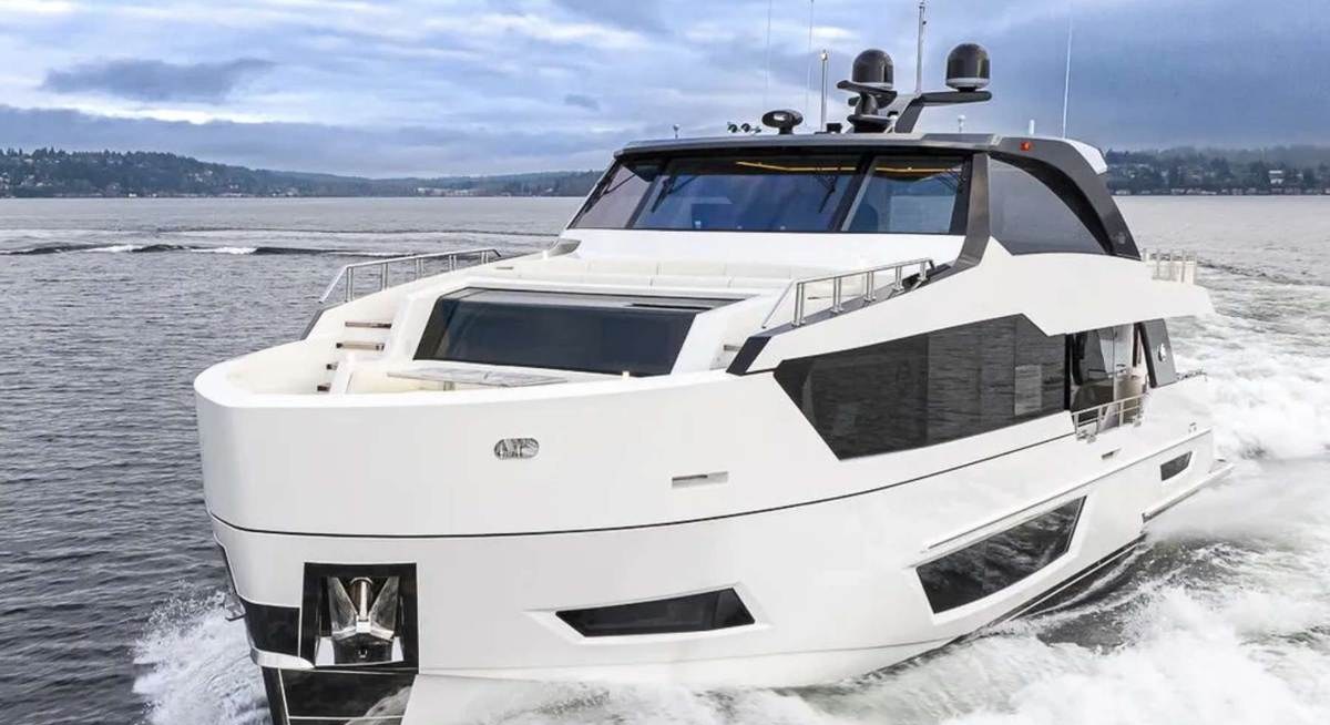 SEA EO yacht charter 2