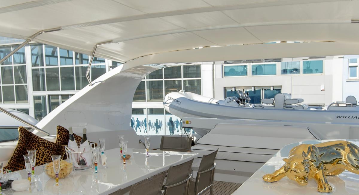 SEA JAGUAR yacht charter 3