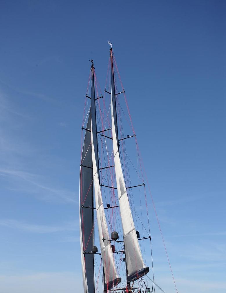 SEAHAWK yacht charter 3