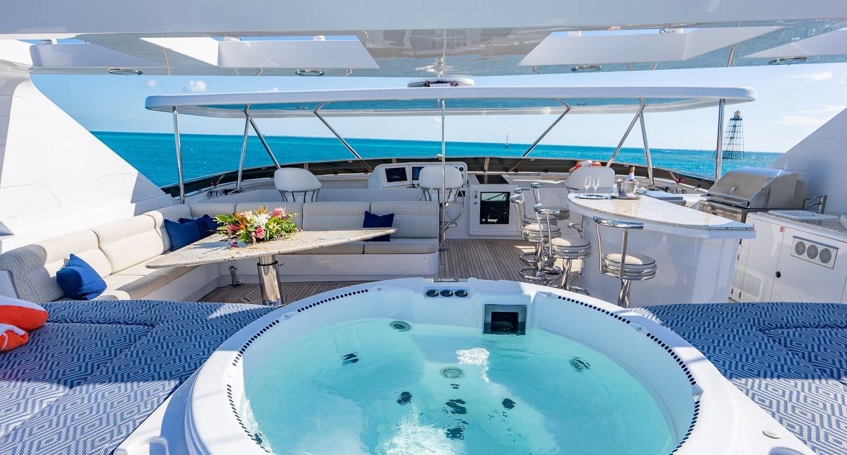 SEAQUEST yacht charter 2