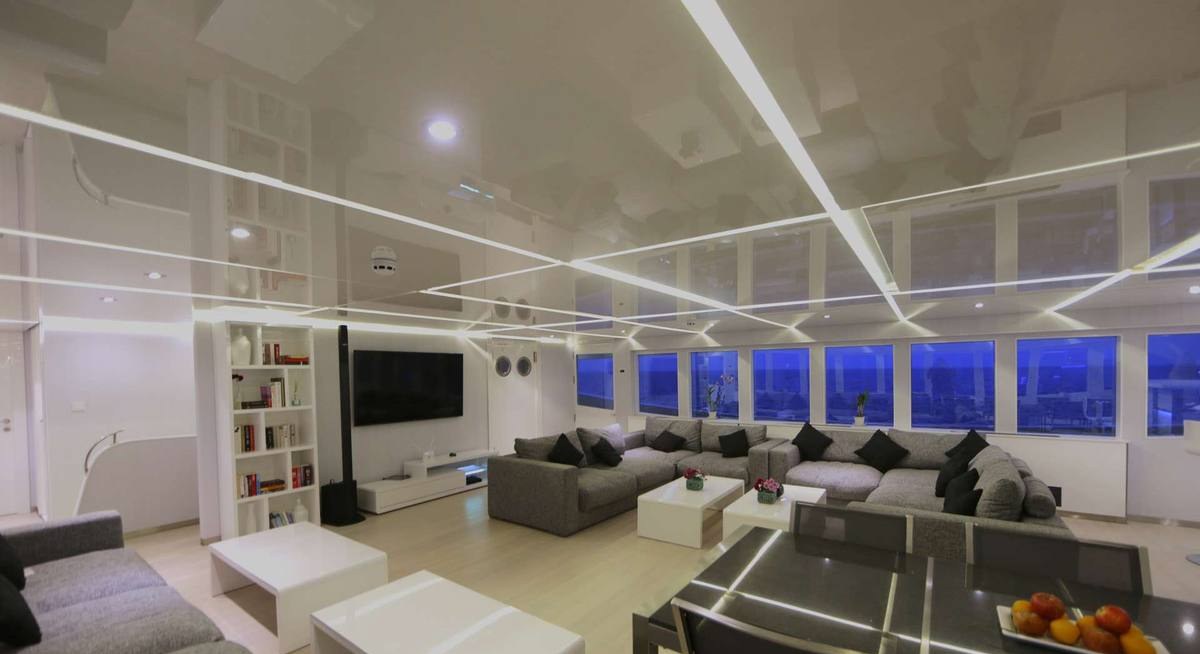 SEAREX yacht charter 5