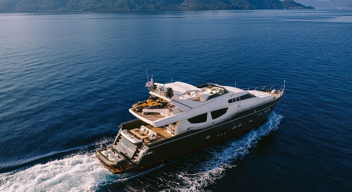 SEAS THE DAY yacht charter 4