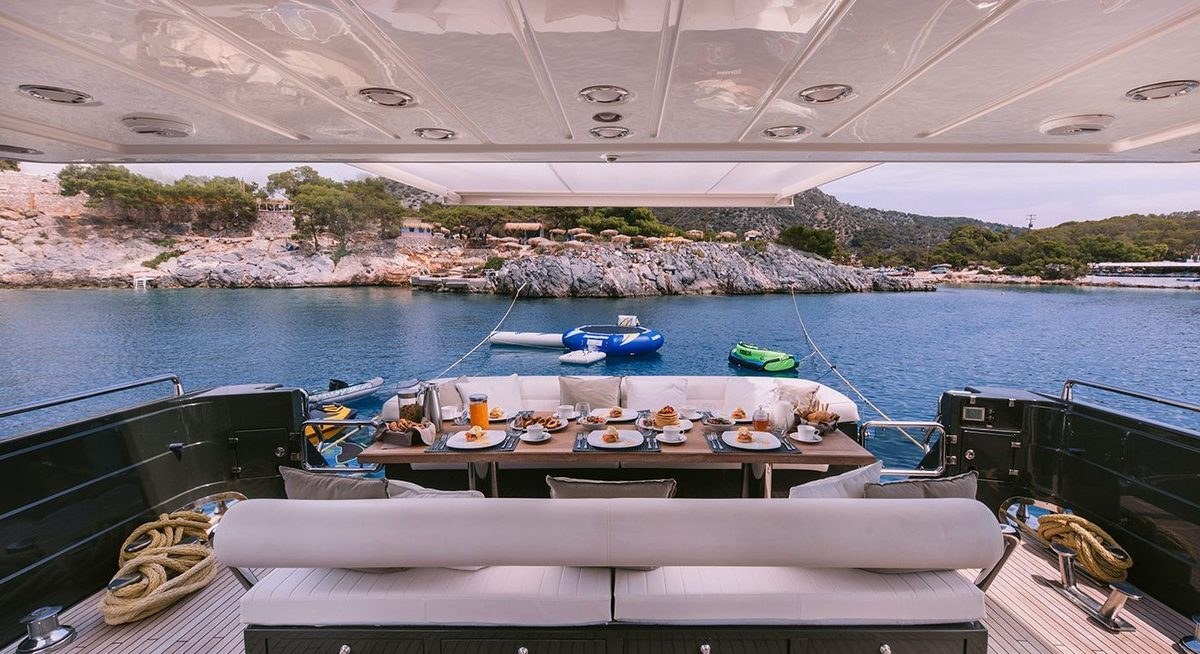 SEAS THE DAY yacht charter 3