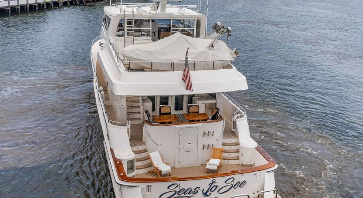SEAS TO SEE yacht charter 5