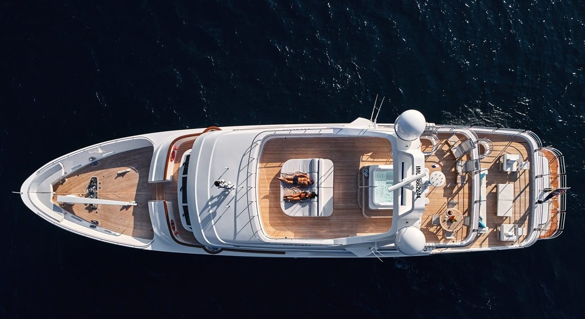 SEASHELL yacht charter 5