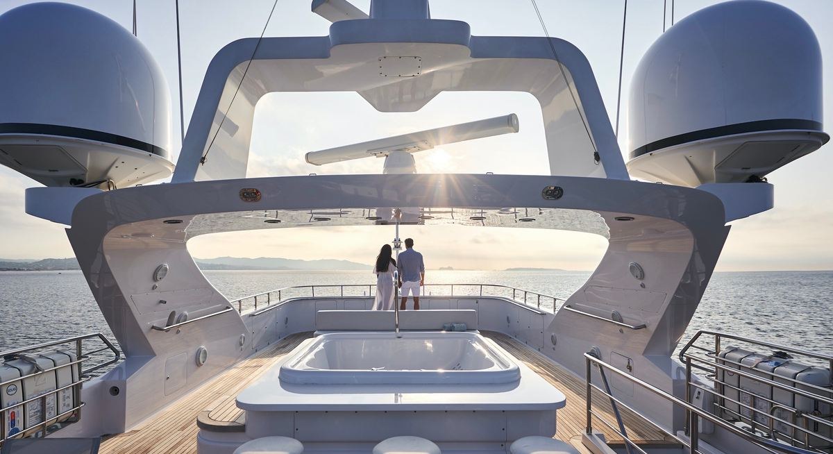 SEASHELL yacht charter 3
