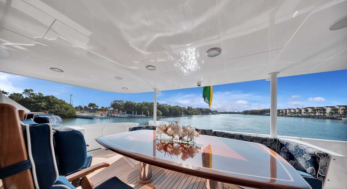 SEASPEAK yacht charter 4