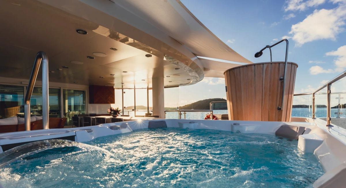 SENSES yacht charter 2
