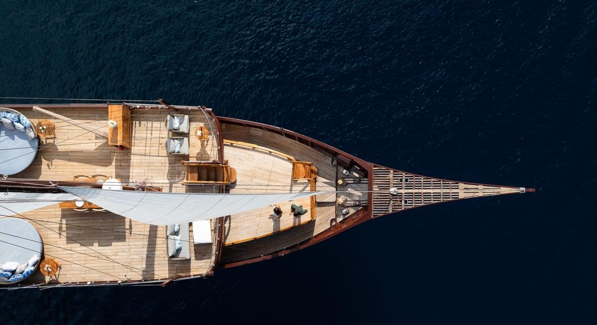 SEQUOIA yacht charter 2