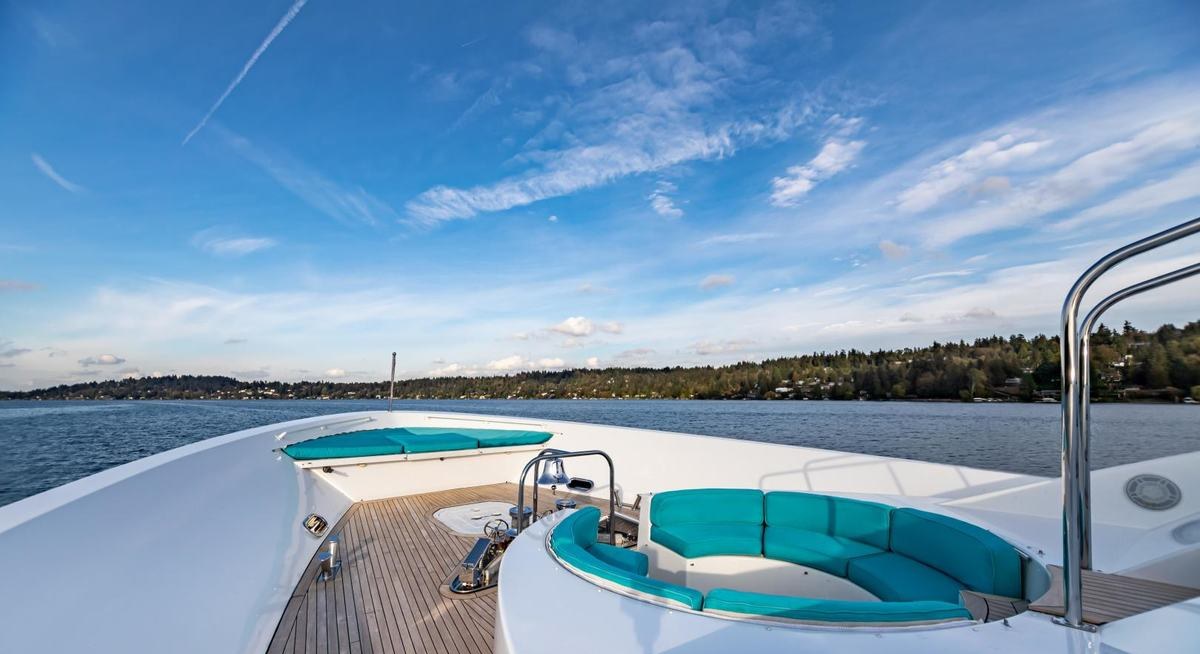 SERENGETI yacht charter 2