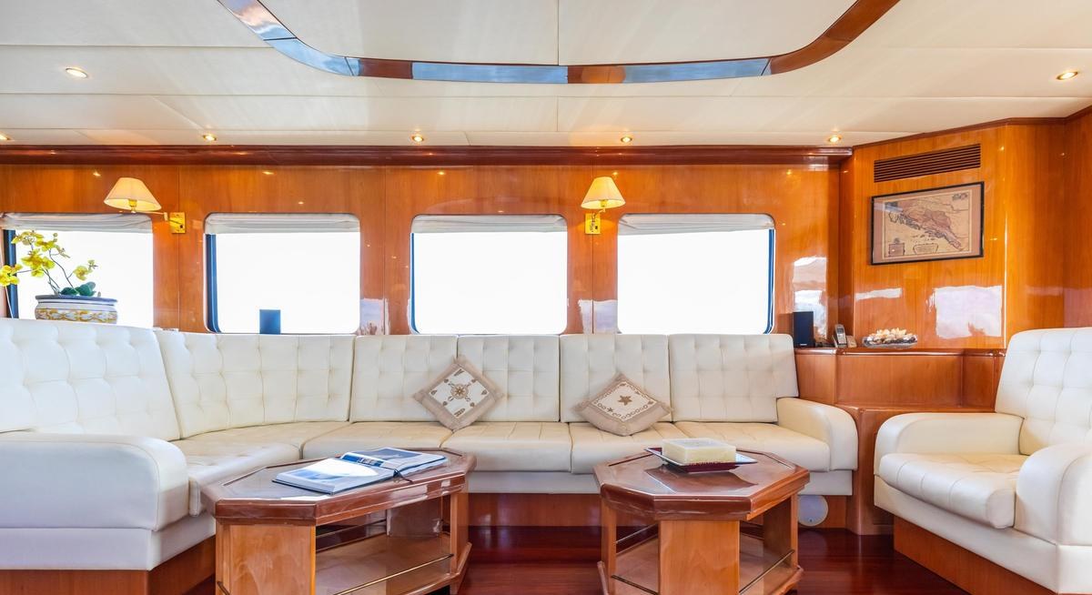SHANGRA yacht charter 5