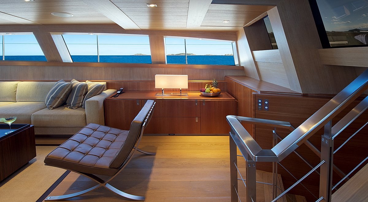 SHARLOU yacht charter 3