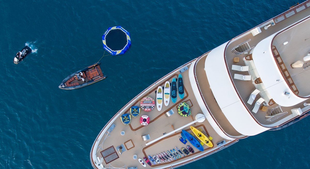 SHERAKHAN yacht charter 2