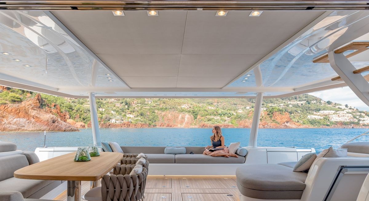 SIETE MARES yacht charter 3