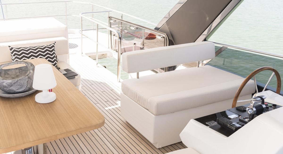 SIR HENDRIK yacht charter 3