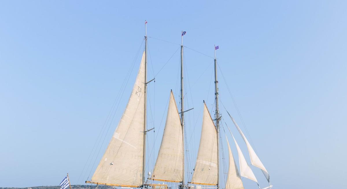 SIR WINSTON CHURCHILL yacht charter 1