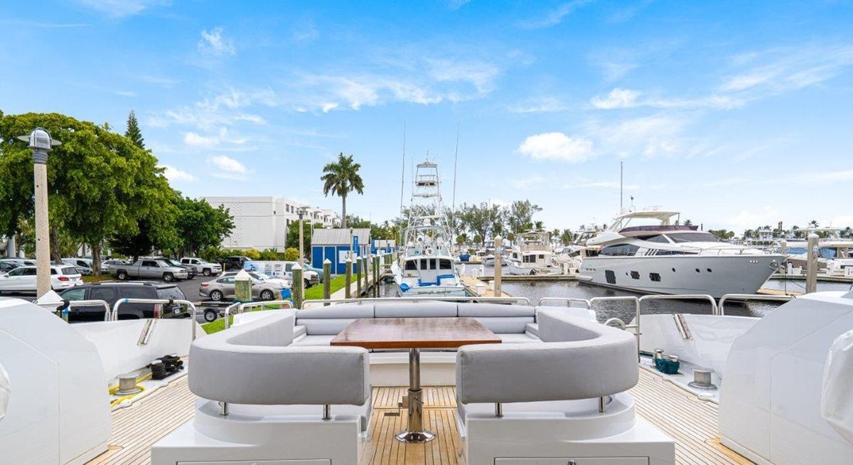 SKY FALL yacht charter 3